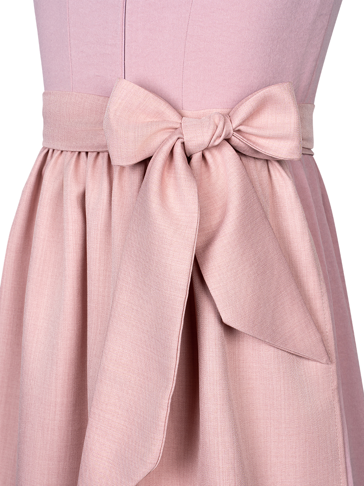 Modernes Dirndl in Rosa