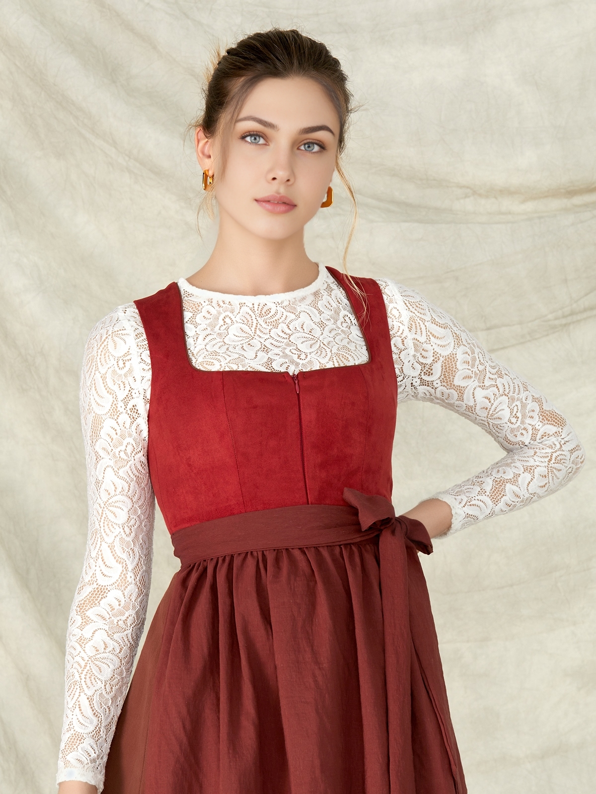 Dirndl in grau-rosa Kombination