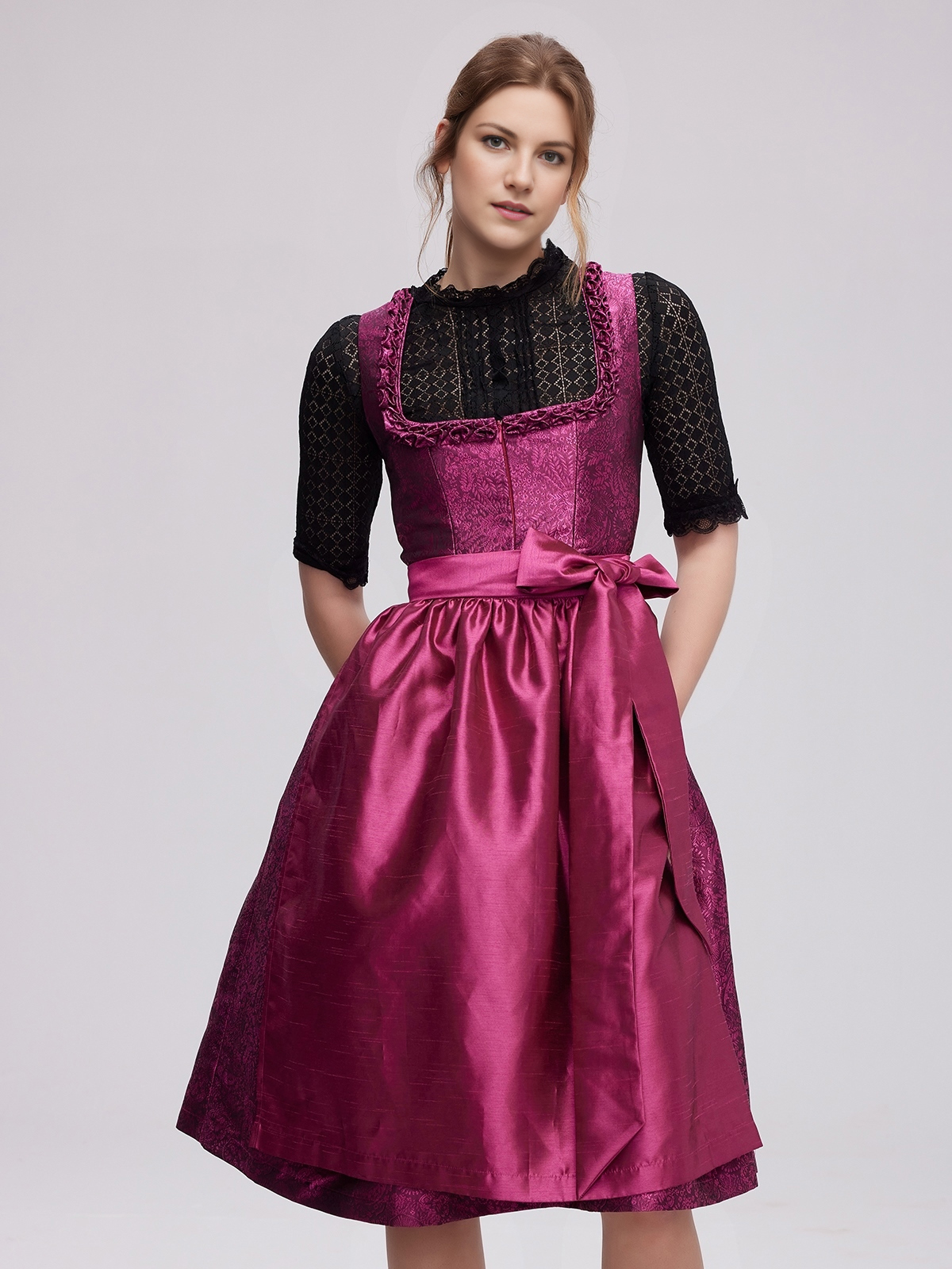 Dirndl in Pink – stilvoll und feminin