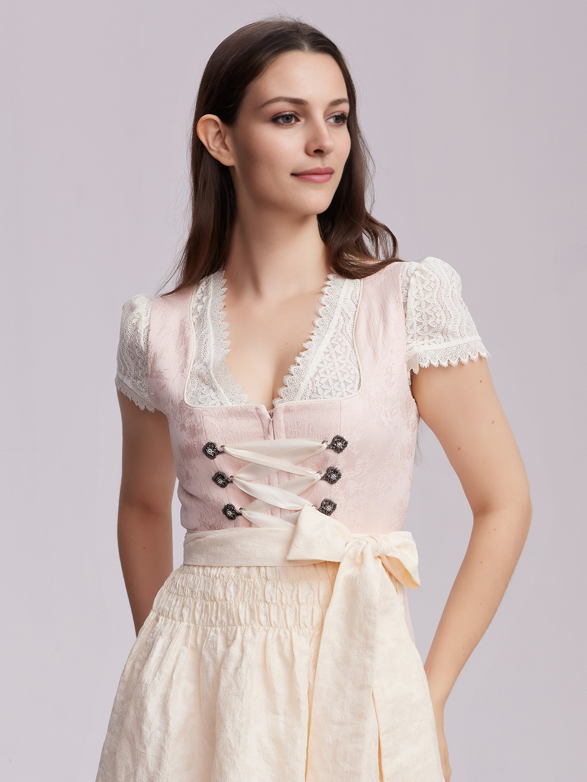 Dirndl in Rosa