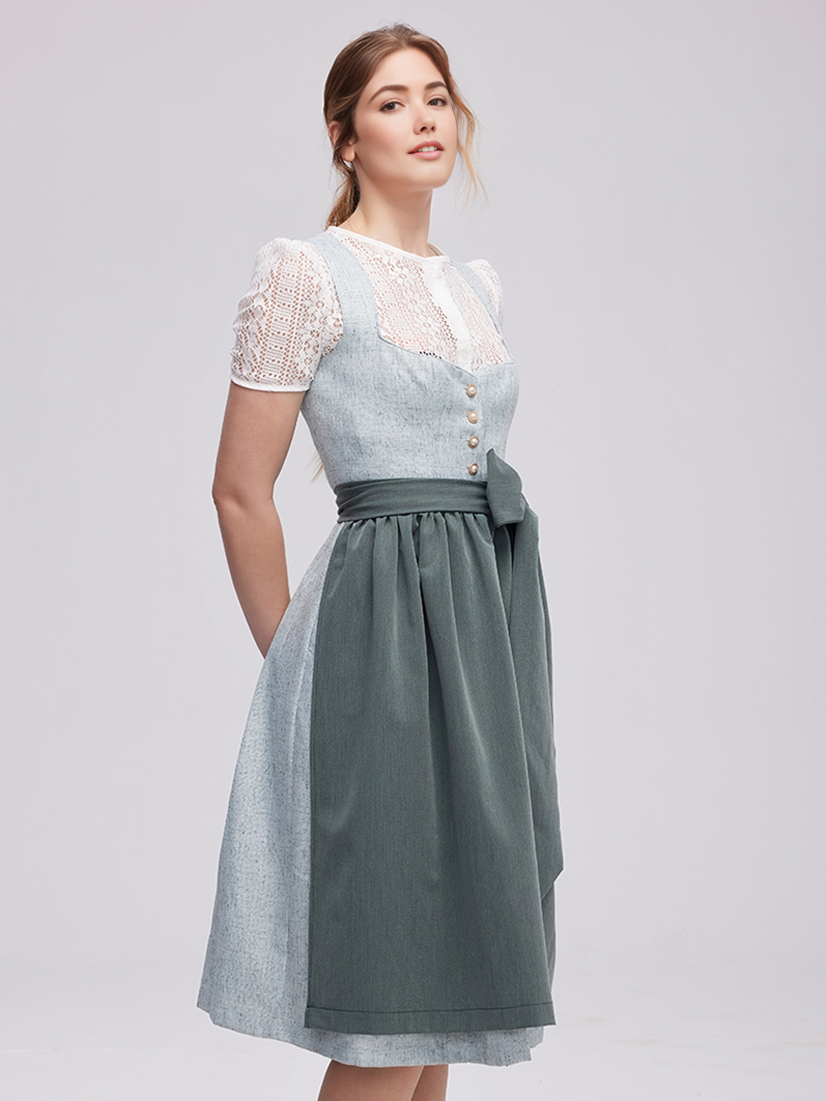 Traditionelles Dirndl in Grün mit modernen Akzenten