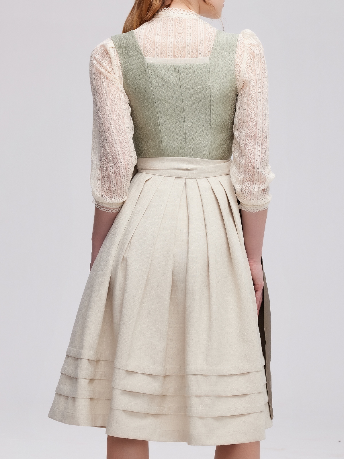 Dirndl in Grün – eine frische Alternative