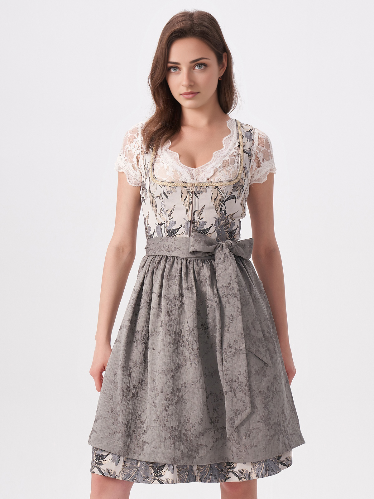 Graues Dirndl mit Stickereien