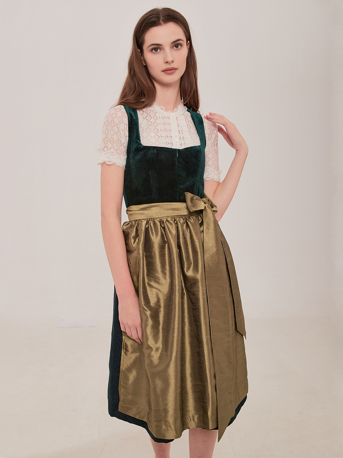 Dirndl Schwarz Weiß Styling