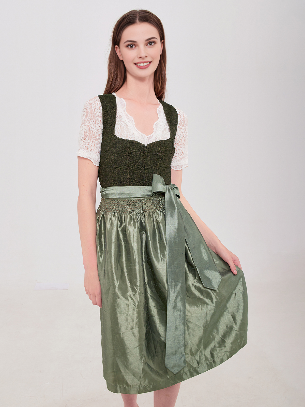 Günstiges grünes Dirndl in eleganter Ausführung