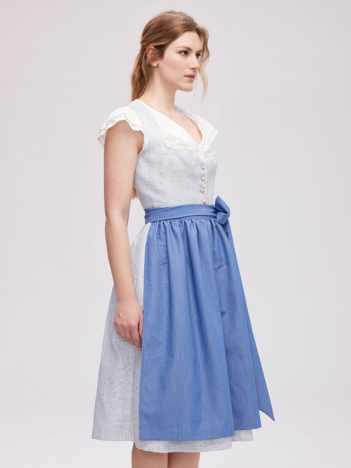 Dirndl Rauchblau – Eleganz in Grau-Blau