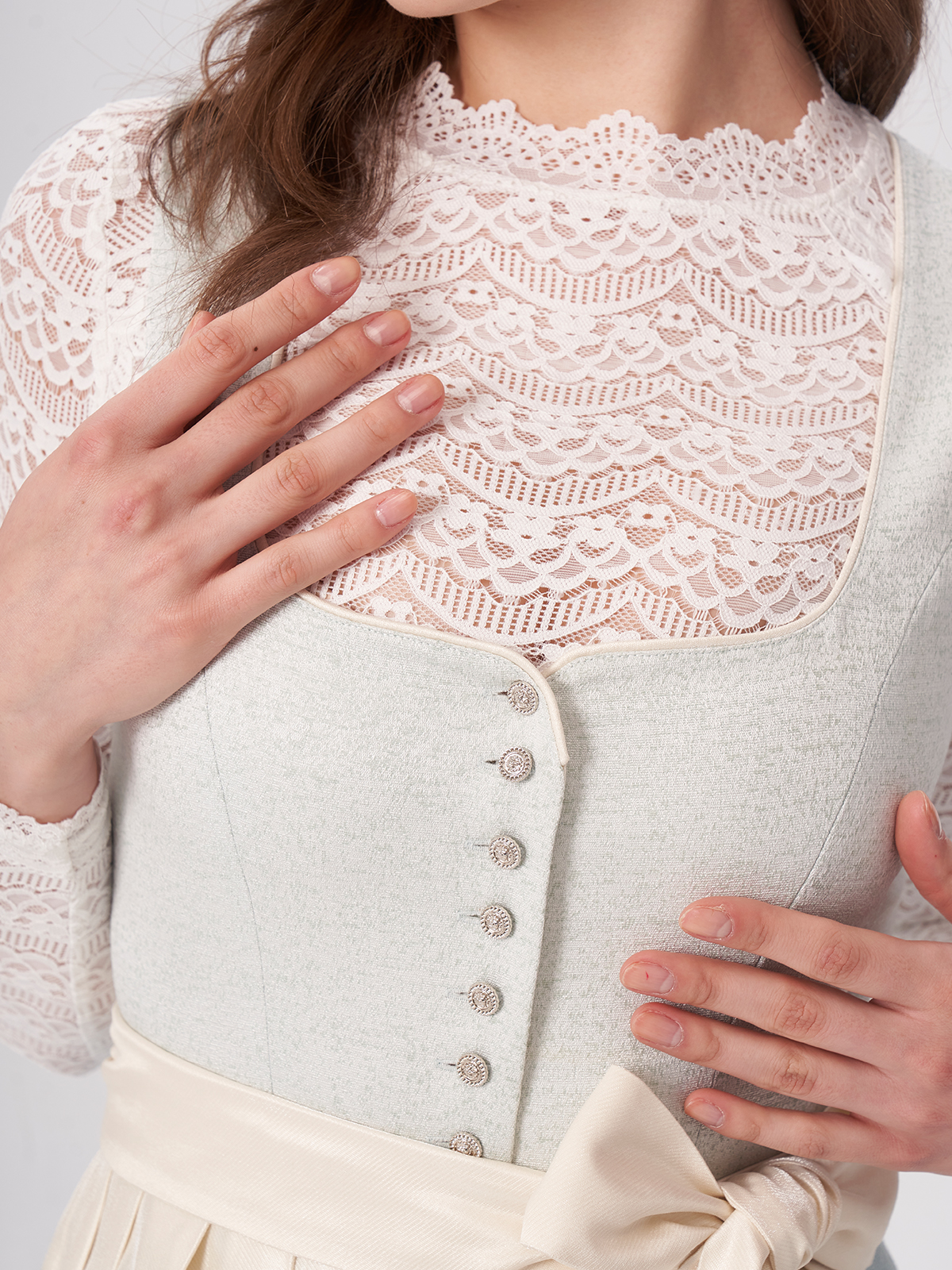 Dirndl in Blau – stilvoll und vielseitig