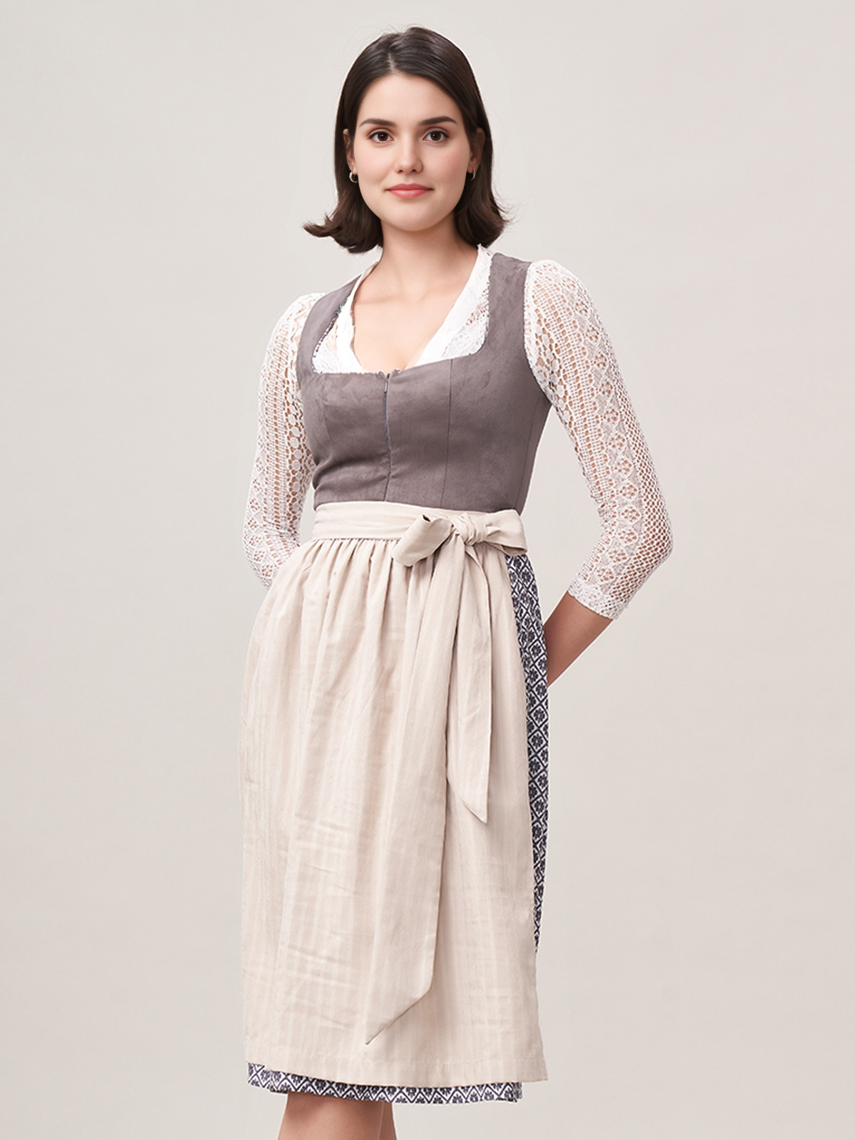 Graues Dirndl mit modernem Schnitt