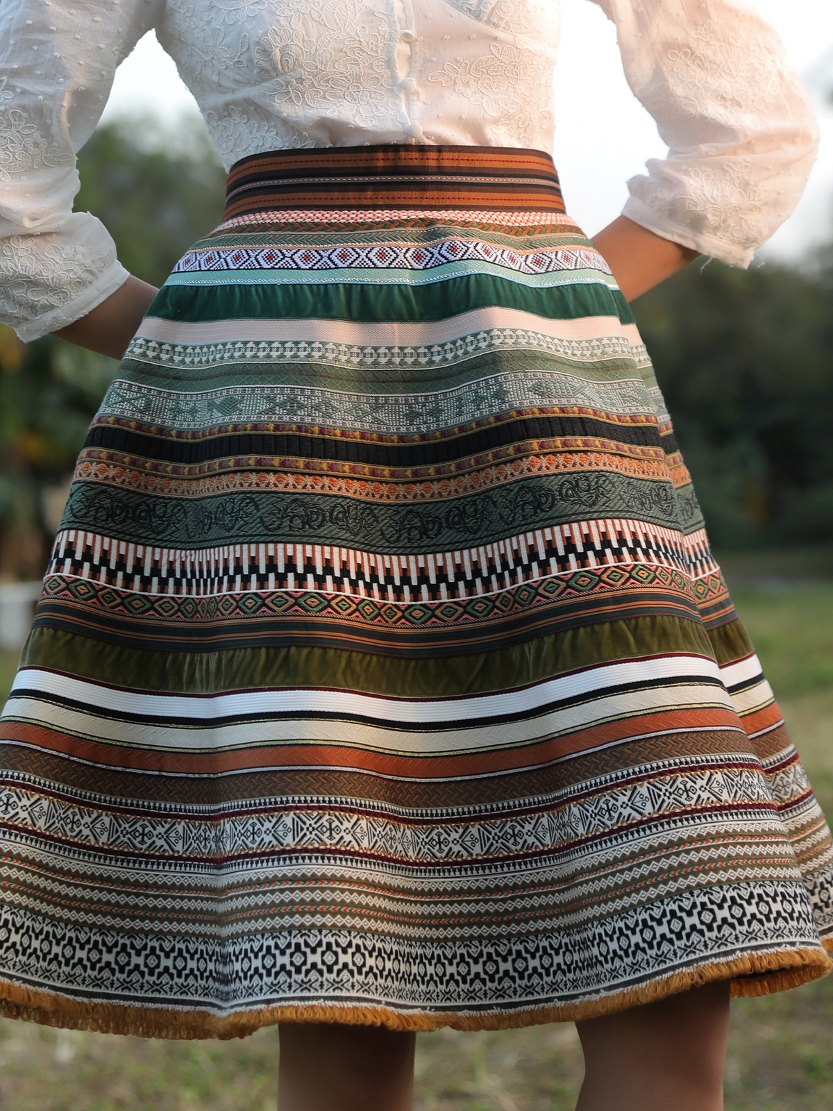 Dunkelgrüne Dirndlbluse