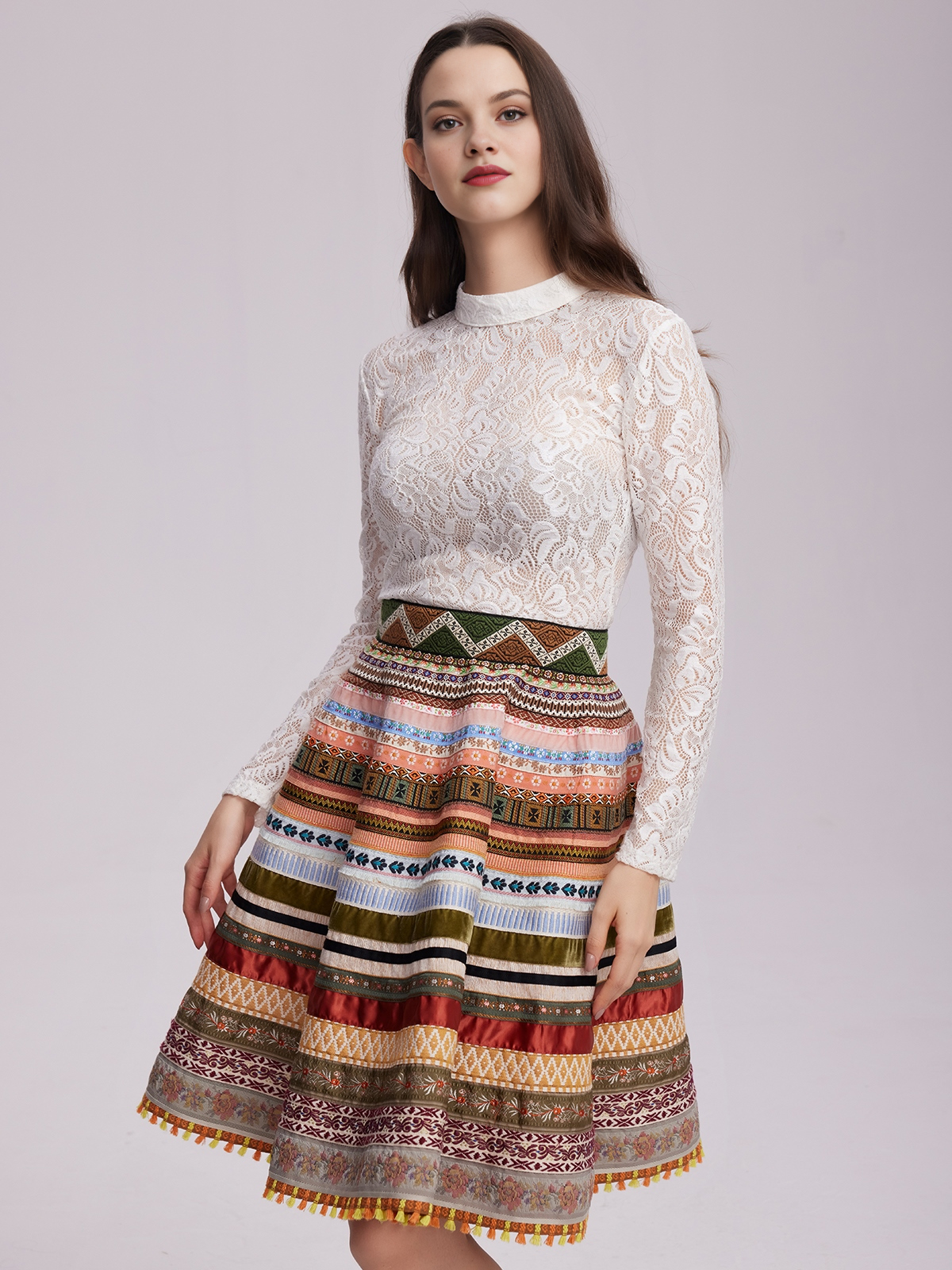 Modernes Dirndl in Braun