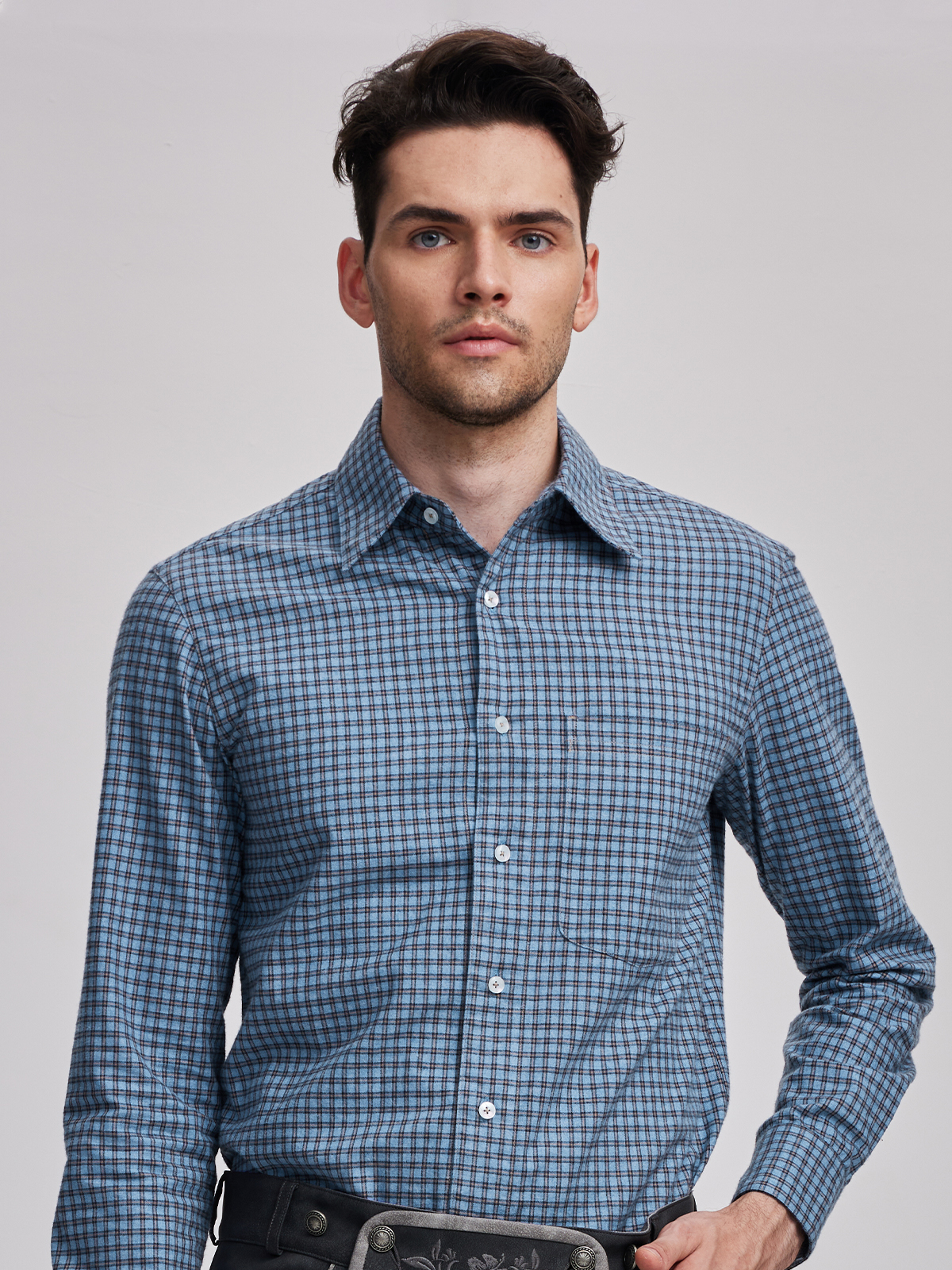 Modernes Dirndl in Blau